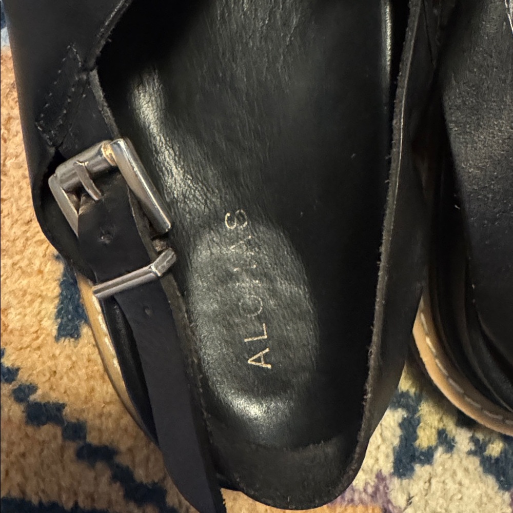 ALOHAS Black and Tan Sandals - Picture 8 of 8